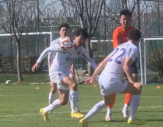 亚洲少妇一二三区