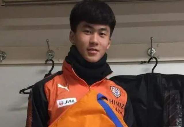 免费一区