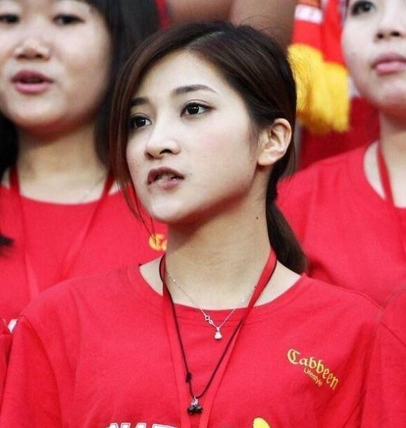 艹b视频